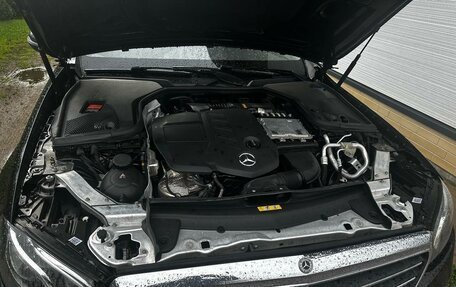 Mercedes-Benz E-Класс, 2019 год, 1 850 000 рублей, 8 фотография