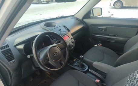 KIA Soul I рестайлинг, 2011 год, 900 000 рублей, 12 фотография