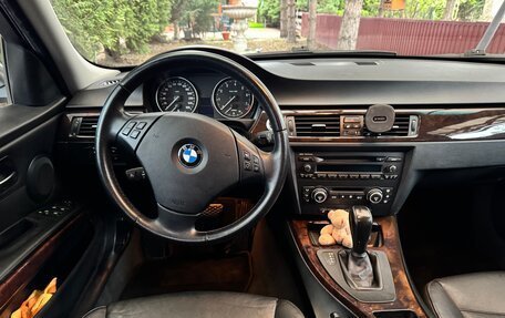 BMW 3 серия, 2008 год, 977 000 рублей, 10 фотография