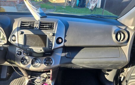 Toyota RAV4, 2011 год, 1 900 000 рублей, 6 фотография