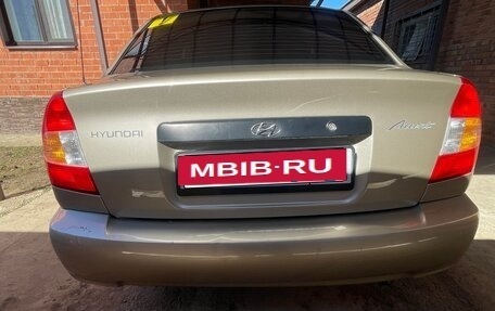 Hyundai Accent II, 2004 год, 550 000 рублей, 2 фотография