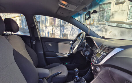 Hyundai Solaris II рестайлинг, 2012 год, 795 000 рублей, 10 фотография