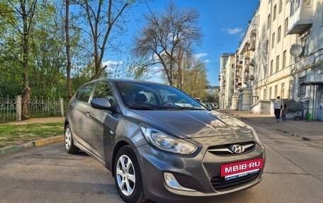 Hyundai Solaris II рестайлинг, 2012 год, 795 000 рублей, 2 фотография