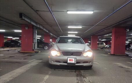 Mercedes-Benz C-Класс, 2003 год, 450 000 рублей, 3 фотография
