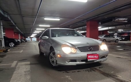 Mercedes-Benz C-Класс, 2003 год, 450 000 рублей, 4 фотография