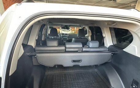 Toyota Land Cruiser Prado 150 рестайлинг 2, 2016 год, 4 700 000 рублей, 10 фотография