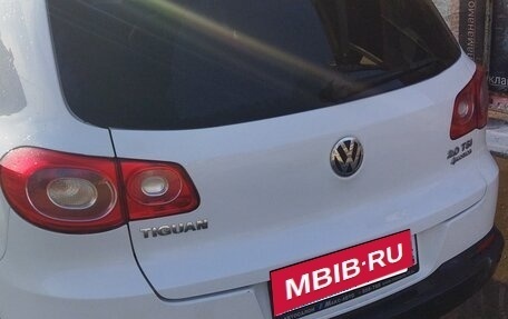 Volkswagen Tiguan I, 2010 год, 1 300 000 рублей, 2 фотография