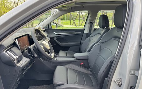 Skoda Kodiaq, 2025 год, 5 300 000 рублей, 10 фотография