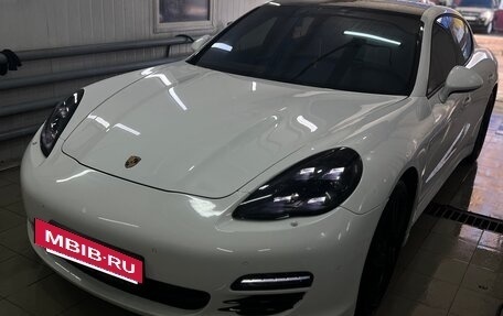Porsche Panamera II рестайлинг, 2010 год, 3 000 000 рублей, 38 фотография