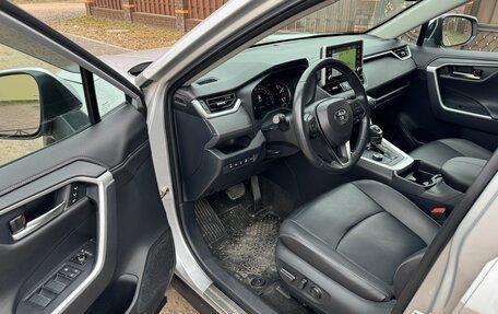 Toyota RAV4, 2020 год, 3 990 000 рублей, 14 фотография