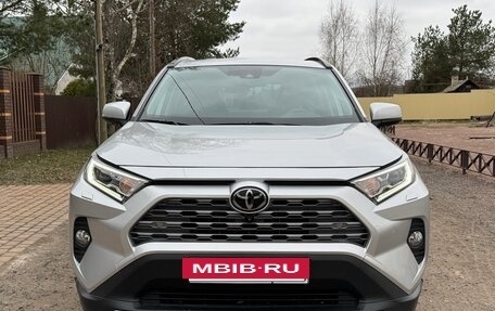 Toyota RAV4, 2020 год, 3 990 000 рублей, 11 фотография