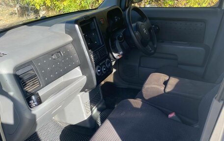 Nissan Cube II, 2003 год, 320 000 рублей, 2 фотография