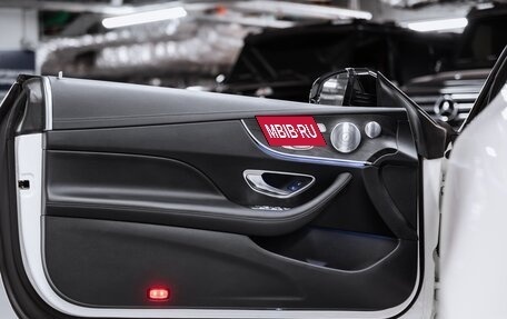 Mercedes-Benz E-Класс, 2018 год, 4 400 000 рублей, 23 фотография