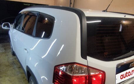 Chevrolet Orlando I, 2011 год, 860 000 рублей, 4 фотография