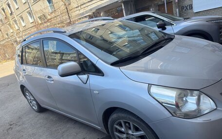 Toyota Verso I, 2010 год, 1 250 000 рублей, 2 фотография