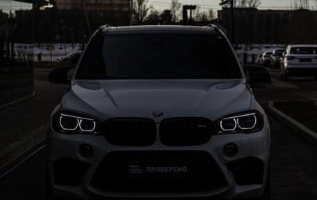 BMW X5 M, 2018 год, 5 890 000 рублей, 4 фотография
