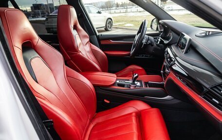 BMW X5 M, 2018 год, 5 890 000 рублей, 13 фотография