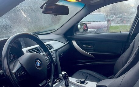 BMW 3 серия, 2013 год, 1 400 000 рублей, 15 фотография