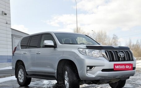 Toyota Land Cruiser Prado 150 рестайлинг 2, 2021 год, 5 499 000 рублей, 7 фотография