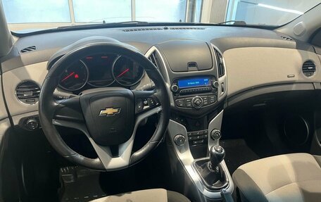 Chevrolet Cruze II, 2013 год, 829 000 рублей, 10 фотография