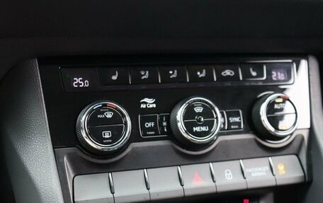 Skoda Karoq I, 2021 год, 2 200 000 рублей, 17 фотография