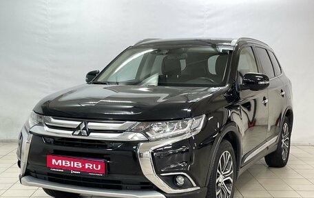 Mitsubishi Outlander III рестайлинг 3, 2017 год, 2 970 000 рублей, 1 фотография