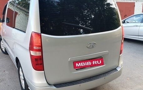 Hyundai Grand Starex Grand Starex I рестайлинг 2, 2010 год, 1 450 000 рублей, 4 фотография