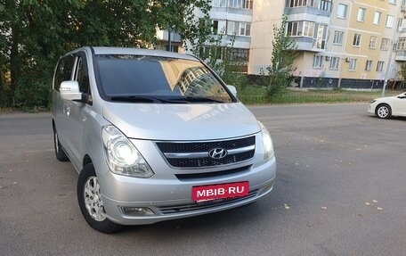Hyundai Grand Starex Grand Starex I рестайлинг 2, 2010 год, 1 450 000 рублей, 2 фотография