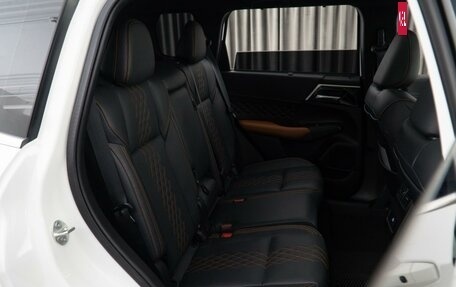 Mitsubishi Outlander, 2023 год, 4 497 000 рублей, 12 фотография