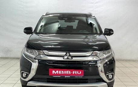 Mitsubishi Outlander III рестайлинг 3, 2017 год, 2 970 000 рублей, 3 фотография