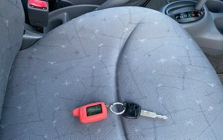 Toyota Vitz, 2000 год, 364 000 рублей, 13 фотография