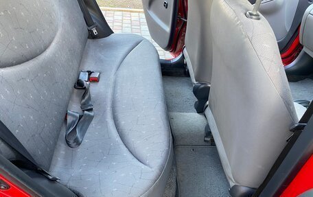 Toyota Vitz, 2000 год, 364 000 рублей, 19 фотография