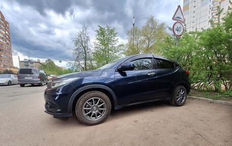 Honda Vezel, 2019 год, 2 170 000 рублей, 4 фотография