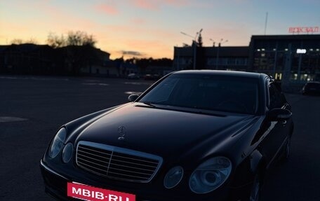 Mercedes-Benz E-Класс, 2004 год, 880 000 рублей, 14 фотография
