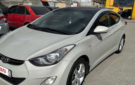 Hyundai Elantra V, 2011 год, 999 000 рублей, 2 фотография