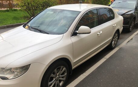 Skoda Superb III рестайлинг, 2012 год, 1 180 000 рублей, 5 фотография