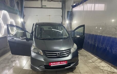 Honda Freed I, 2008 год, 1 000 000 рублей, 14 фотография