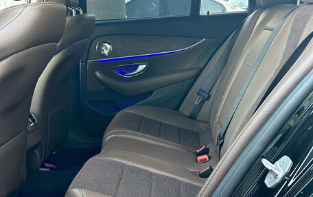 Mercedes-Benz E-Класс, 2016 год, 3 100 000 рублей, 26 фотография