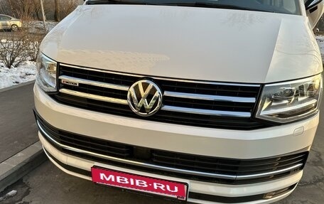 Volkswagen Multivan T6 рестайлинг, 2018 год, 4 999 000 рублей, 4 фотография