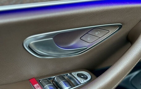 Mercedes-Benz E-Класс, 2016 год, 3 100 000 рублей, 29 фотография
