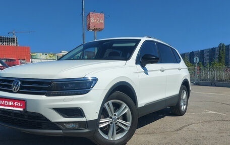 Volkswagen Tiguan II, 2019 год, 3 550 000 рублей, 6 фотография