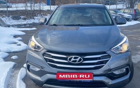 Hyundai Santa Fe III рестайлинг, 2017 год, 2 700 000 рублей, 2 фотография