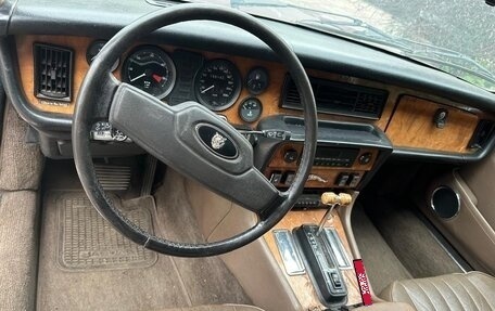 Jaguar XJ III (X350), 1986 год, 950 000 рублей, 5 фотография