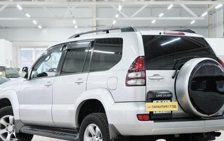 Toyota Land Cruiser Prado 120 рестайлинг, 2004 год, 1 999 000 рублей, 5 фотография
