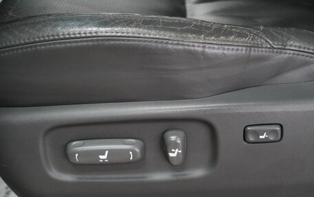 Toyota Land Cruiser Prado 120 рестайлинг, 2004 год, 1 999 000 рублей, 11 фотография