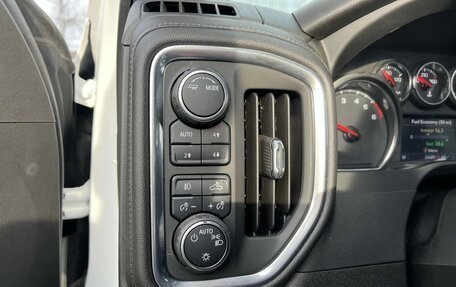 Chevrolet Silverado, 2022 год, 5 778 885 рублей, 19 фотография