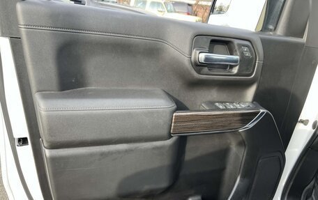 Chevrolet Silverado, 2022 год, 5 778 885 рублей, 18 фотография