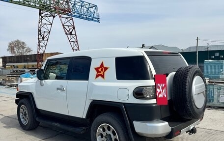 Toyota FJ Cruiser, 2012 год, 3 490 000 рублей, 3 фотография