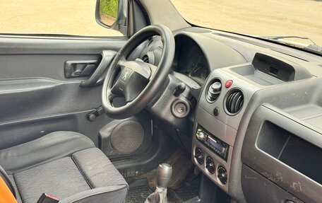 Peugeot Partner II рестайлинг 2, 2010 год, 335 000 рублей, 9 фотография