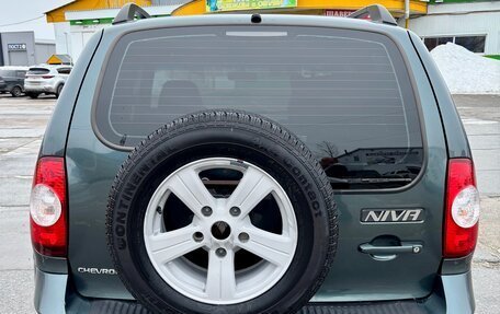 Chevrolet Niva I рестайлинг, 2013 год, 700 000 рублей, 3 фотография